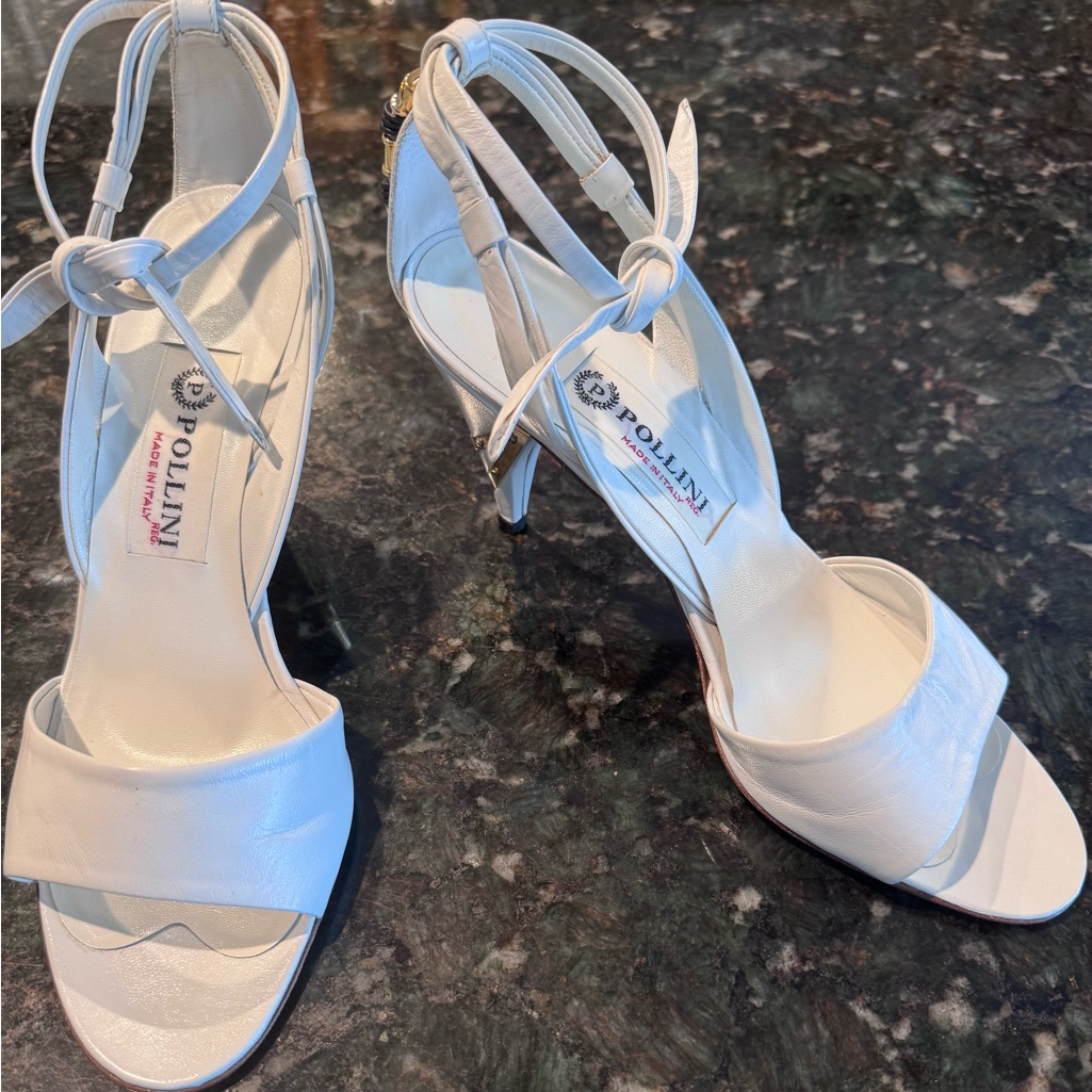 Pollini Italy White Women's Sandals Heels With Gold Tone Trim Size 39 Classy